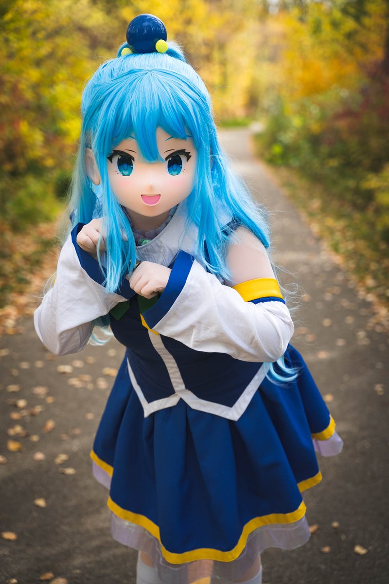 Cat pose Aqua

Cosplayer: <a href="/MephD_Kig/">Meph</a> 
Mask Maker: <a href="/ChrisAndMeph/">Chris and Meph</a>