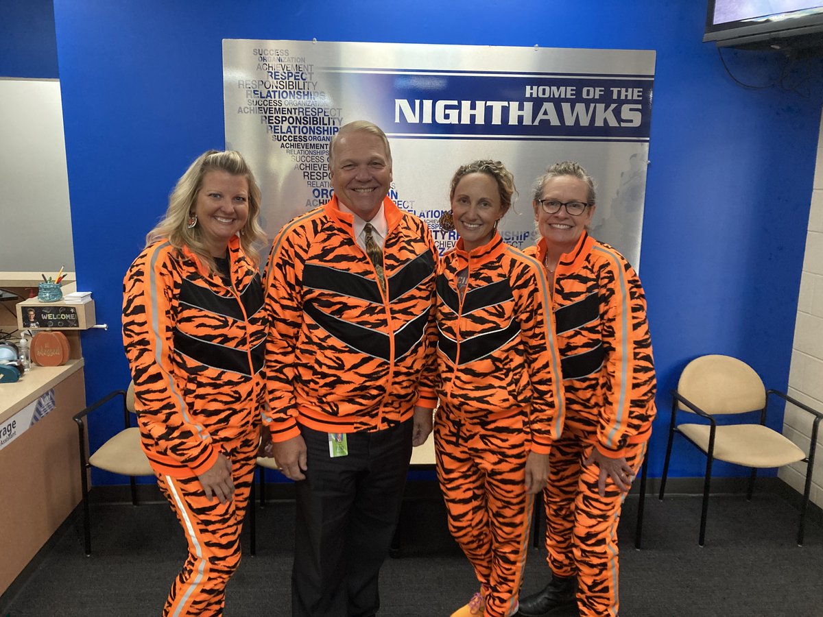 Larry Hook tweet media