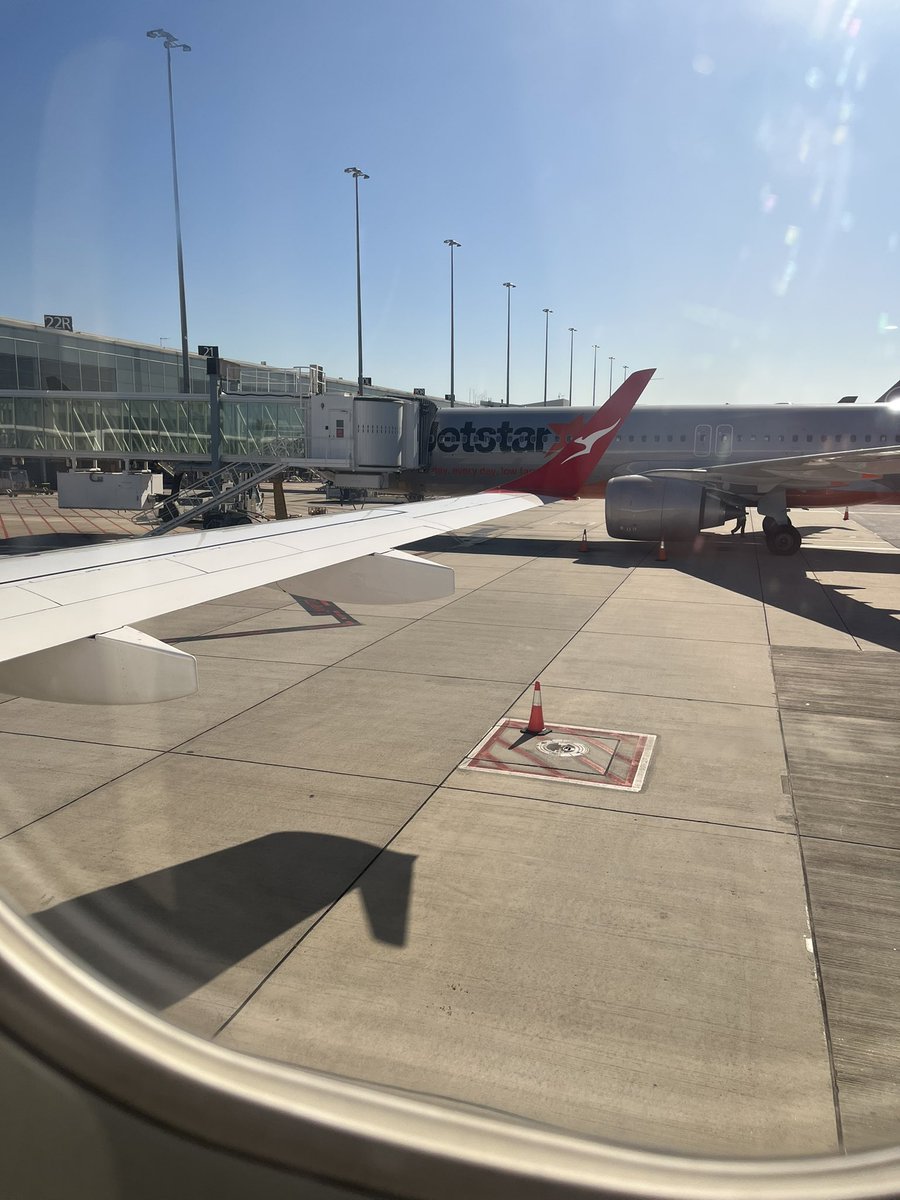 stationmum101's tweet photo. No pictures from the drive to Adelaide because:
1. It was dark
2. It was foggy
3. Traffic was ridiculous.
But I’m safely aboard my 1st flight of the day ready to head to #Brisbane.
#RemoteAustraliansMatter #RAM23 https://t.co/8e4lDbIwfM