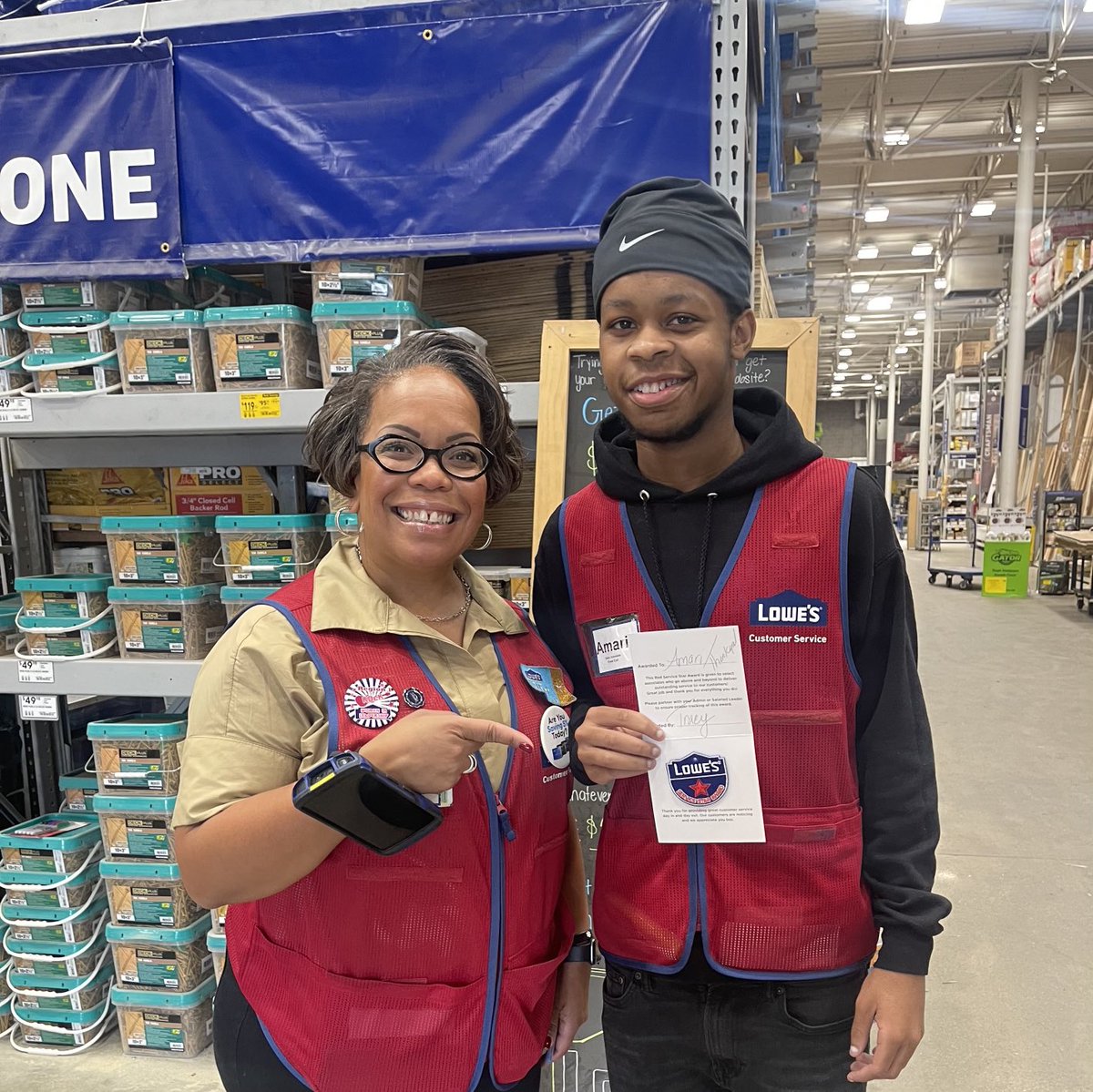 Tracy Williams (@williamstracy24) on Twitter photo Amari joined our 402 family just 2 months ago as a cashier and is doing it all - PRO, Customer Service, Garden, Mainline🤩… and our customers love him!! Well done! <a href="/LauraGibsonR1/">Laura Gibson</a> <a href="/TravisTalbert7/">Travis Talbert</a> <a href="/BenitoKomadina/">Benito.Komadina@Lowes</a> Amari joined our 402 family just 2 months ago as a cashier and is doing it all - PRO, Customer Service, Garden, Mainline🤩… and our customers love him!! Well done! <a href="/LauraGibsonR1/">Laura Gibson</a> <a href="/TravisTalbert7/">Travis Talbert</a> <a href="/BenitoKomadina/">Benito.Komadina@Lowes</a>