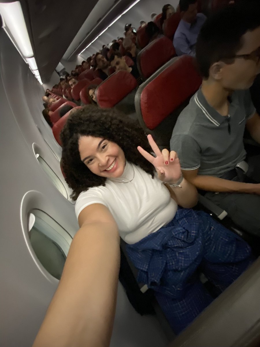 bialopessv's tweet photo. 2 meses que decidi imigrar, a saudade aperta todos os dias🥺 https://t.co/h64idiMH0l