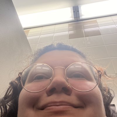 blackholeofugly's tweet photo. #NewProfilePic #poopingatwalmart https://t.co/kzd8yc5vWb