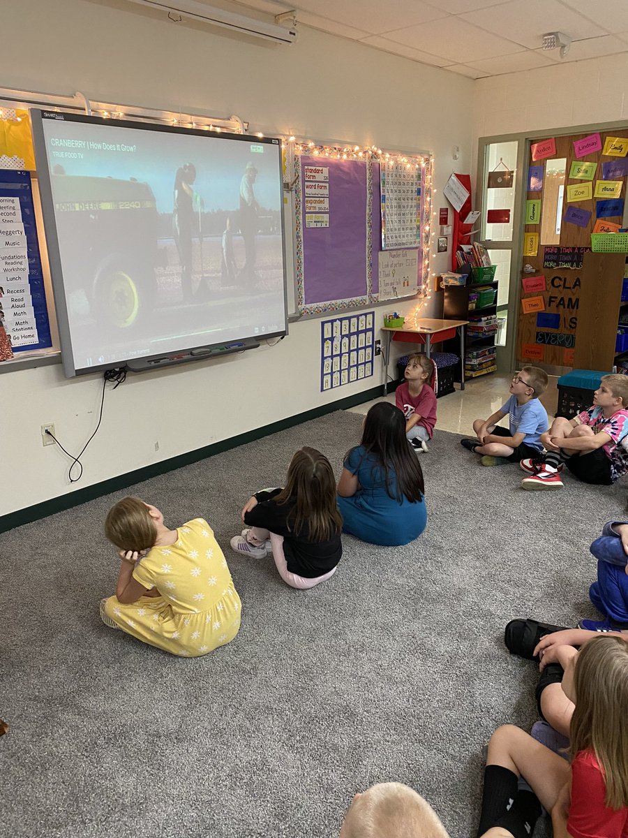 Mrs_DeVore.secondgraders (@devore_mrs) on Twitter photo Before we read our Geode about cranberry crops, we watched a video about how cranberries grow and talked about important vocabulary words. The students gained background knowledge and were able to apply the information during their reading. <a href="/JuakitaBowens/">Juakita Bowens</a> Before we read our Geode about cranberry crops, we watched a video about how cranberries grow and talked about important vocabulary words. The students gained background knowledge and were able to apply the information during their reading. <a href="/JuakitaBowens/">Juakita Bowens</a>