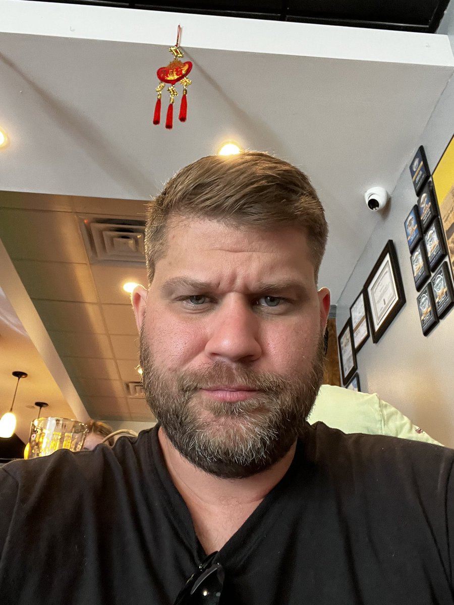 drunkguyGS's tweet photo. So this is drunk duck. This is my mood. She literally took my heart and crushed it. 
All her friends were involved, everyone knew, I’m the butt of the joke and frankly, it’s not a great feeling. 

So this is me guys. Maybe I’ll stick around but maybe it’s time to leave not only social media but all electronics. I just don’t want to anymore.