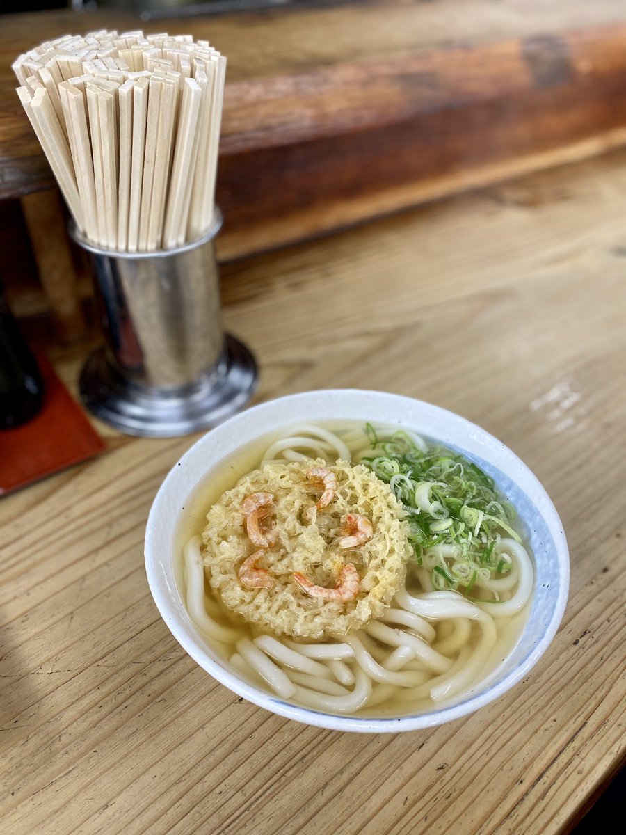 chinkokai's tweet photo. #福岡 #天神南 #弥太郎うどん の #えび天うどん 。#福岡グルメ #天神グルメ #天神南グルメ #博多うどん #うどん #饂飩 #udon https://t.co/rFMCfsGFNg