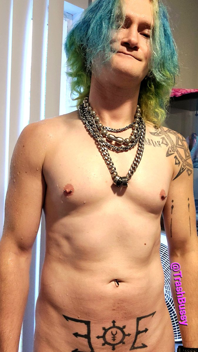 TrashBussy's tweet photo. It's raining out, shot a small moment in the rain.
It's at the O fans link in my bio
#trashbussy #goth #alt #model #altmodel #nsfw #nsfwtwt #male #teaser #almostabs #extracontent #stretch #fuckable #tattoos #piercing #onlyfans #onlyfans_guy #rain #rainyday https://t.co/FUYsDVXXMX