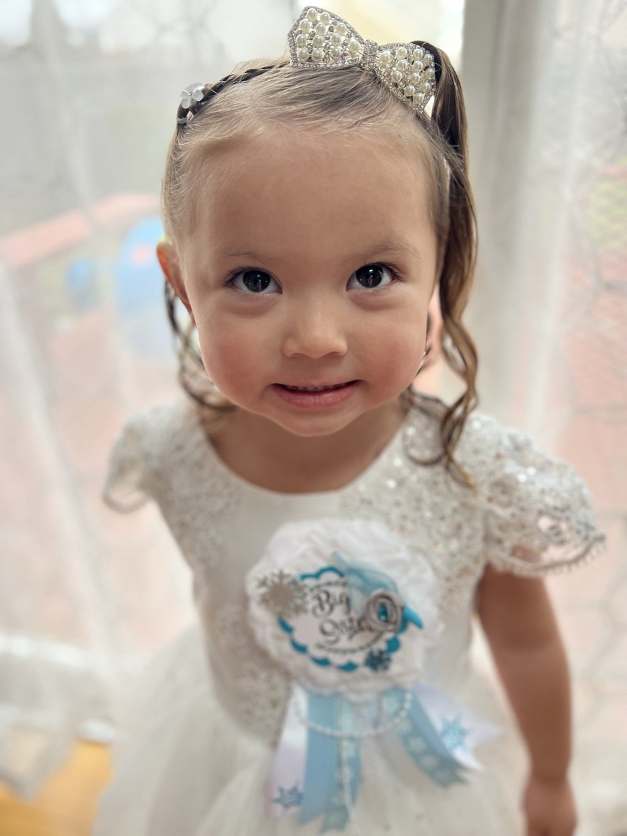SANDRISCANO's tweet photo. Happy #NationalDaughtersDay to my princess #AriHallel โฅ๏ธ๐๐ผ https://t.co/uwVnLLuLdQ