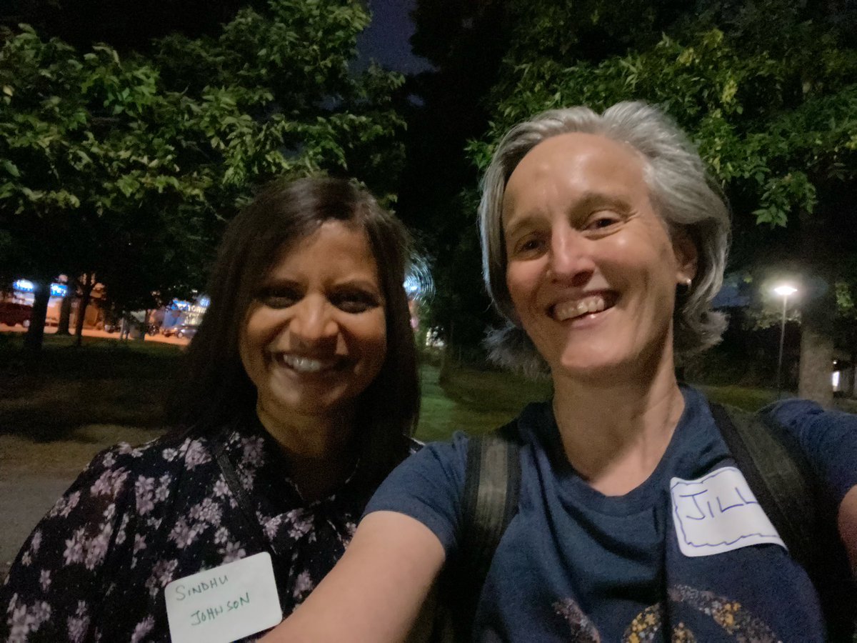 Thank you <a href="/JillTinmouth/">Jill Tinmouth</a> for your leadership of the <a href="/ihpmeuoft/">IHPME</a> #ClinicalEpidemiology Program! 👏🏼👏🏼👏🏼 All of us in Clin Epi are indebted to you &amp; your strong leadership these past few years! 💪🏼🦠🥊🏆