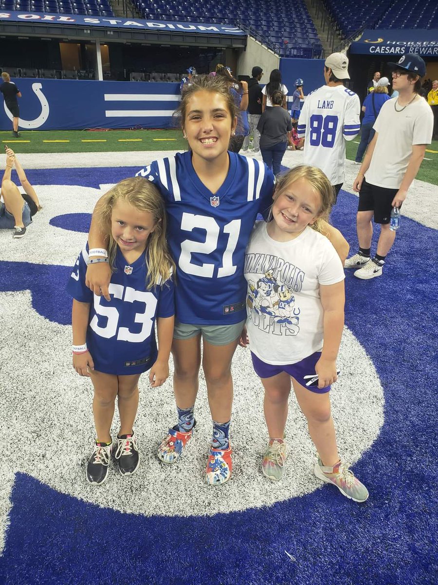 jwstaton1978's tweet photo. It's National Daughters Day x3 for me! #MakennaGenevie #AddisonElise #EmmaKatherine https://t.co/qb6g7OPhvm