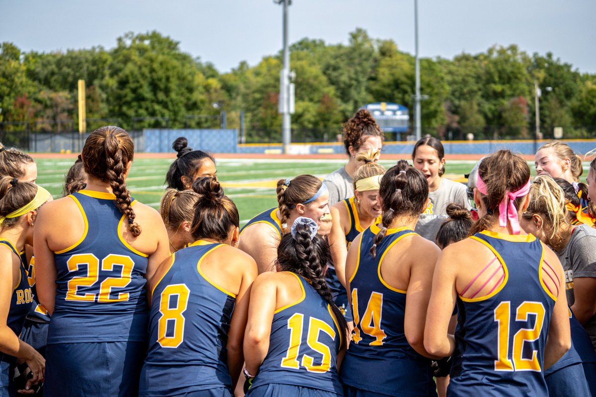 absolutely loved capturing these moments for this amazing team 📍@RochesterFH senior day ... #sportsphotography #fieldhockey #seniorday