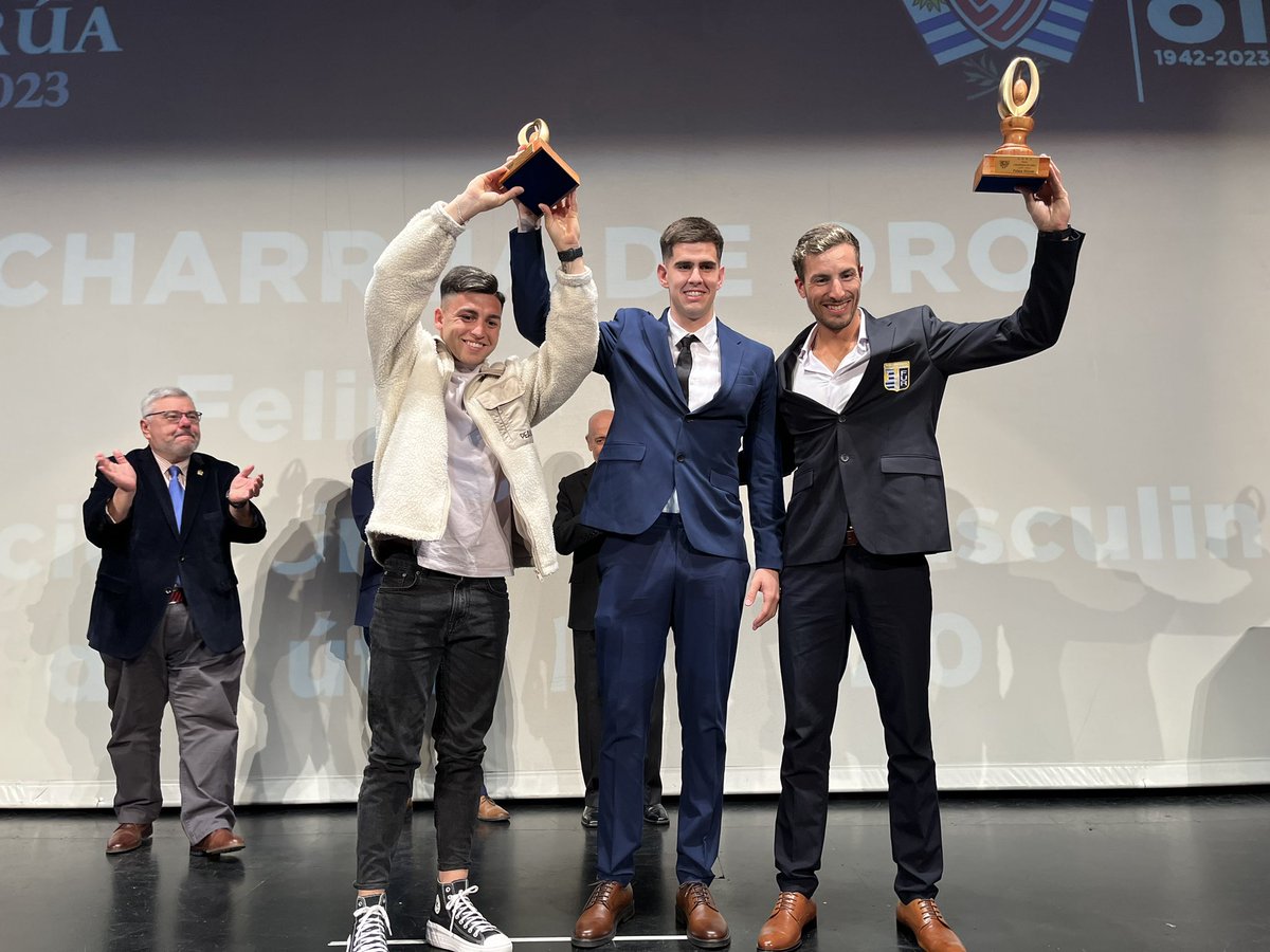 🏆Charrúa de Oro compartido en esta 50° edición.
Felipe Klüver y la Selección sub20 campeona del mundo.