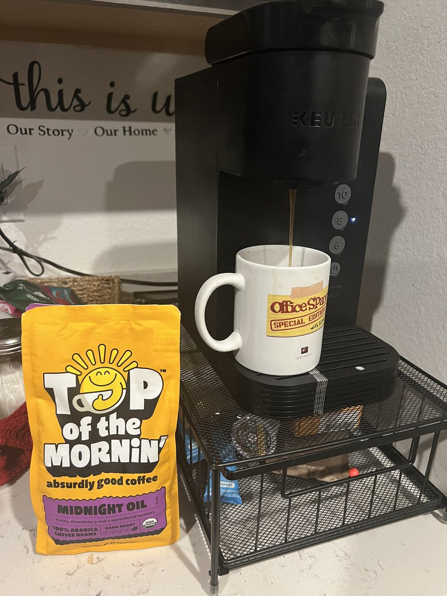 DeathM1485's tweet photo. @Jacksepticeye first time trying this coffee… made the mailbox smell good… so it must be good! 🤣 https://t.co/2t6ymuHIic