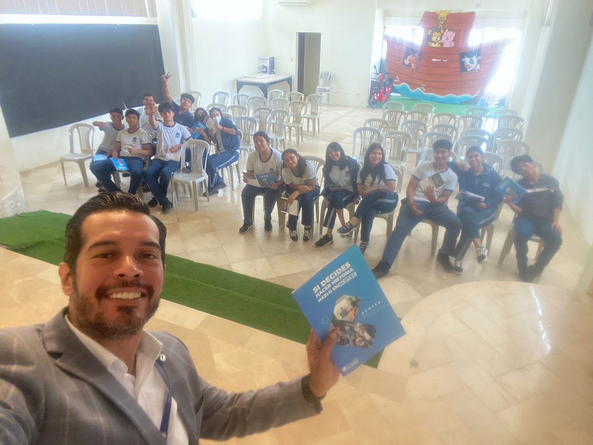Grupo Rocks! (@admi_uecotec) on Twitter photo Lcdo. Miguel Abad -Coordinador de Admisiones, presente en la Charla de la Unidad Educativa Nuestro Mundo, para dar a conocer las carreras, convenios internacionales, beneficios de la pensión diferenciada y proceso de admisión de la
<a href="/UnivEcotec/">Universidad Ecotec</a> Lcdo. Miguel Abad -Coordinador de Admisiones, presente en la Charla de la Unidad Educativa Nuestro Mundo, para dar a conocer las carreras, convenios internacionales, beneficios de la pensión diferenciada y proceso de admisión de la
<a href="/UnivEcotec/">Universidad Ecotec</a>