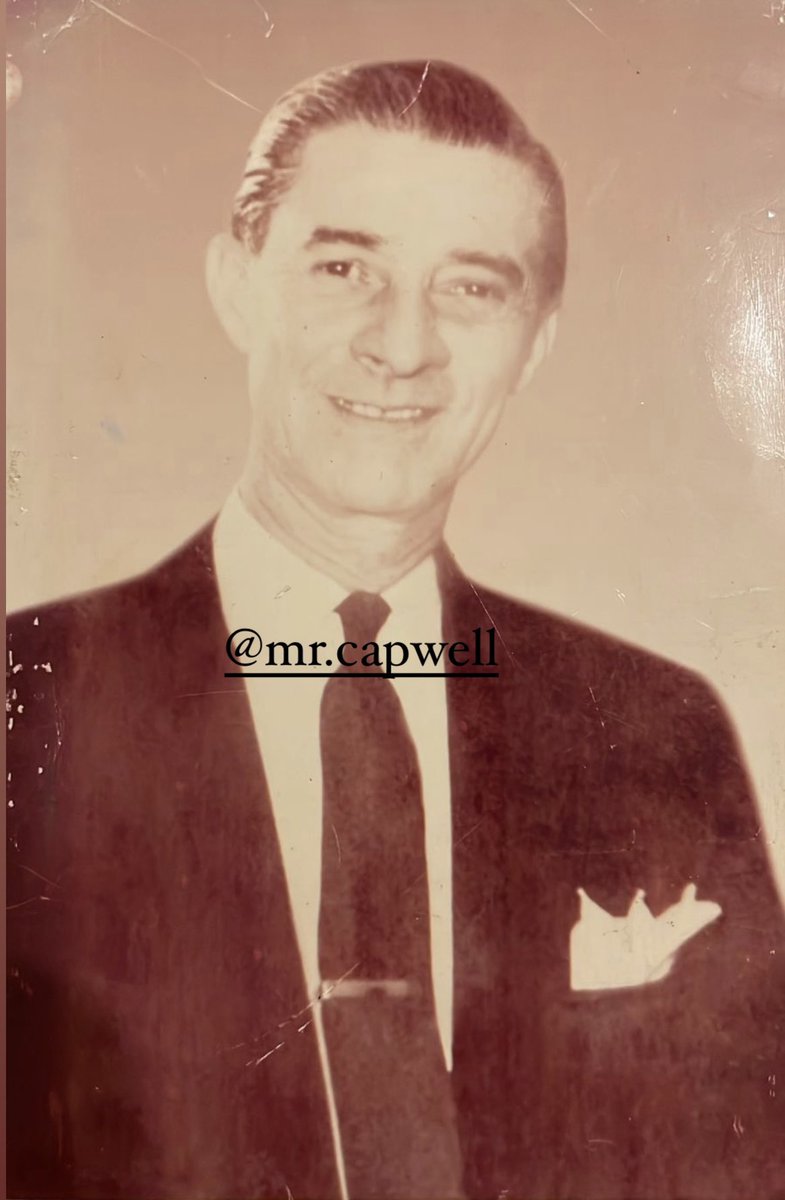 mr_capwell1902's tweet photo. El es German Lince Sotomayor 

Creador de la palabra EMELEC, en 1925. https://t.co/440TVQcuun