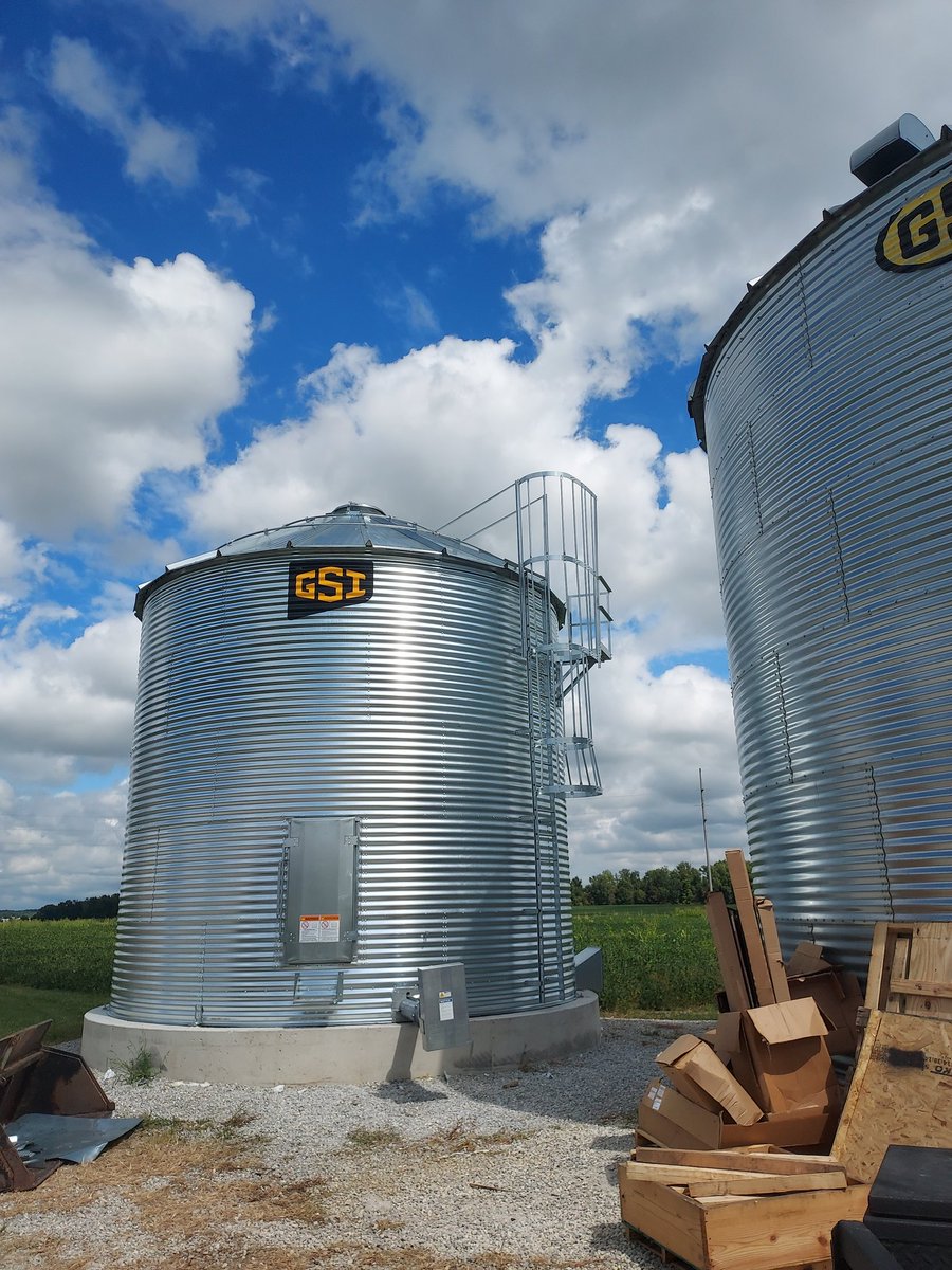 tthobe63's tweet photo. Regular bin work @GSI_Grain @homan_inc @EricHoman12 @biggd4lf @zhoman15 https://t.co/9rchxrjZG6