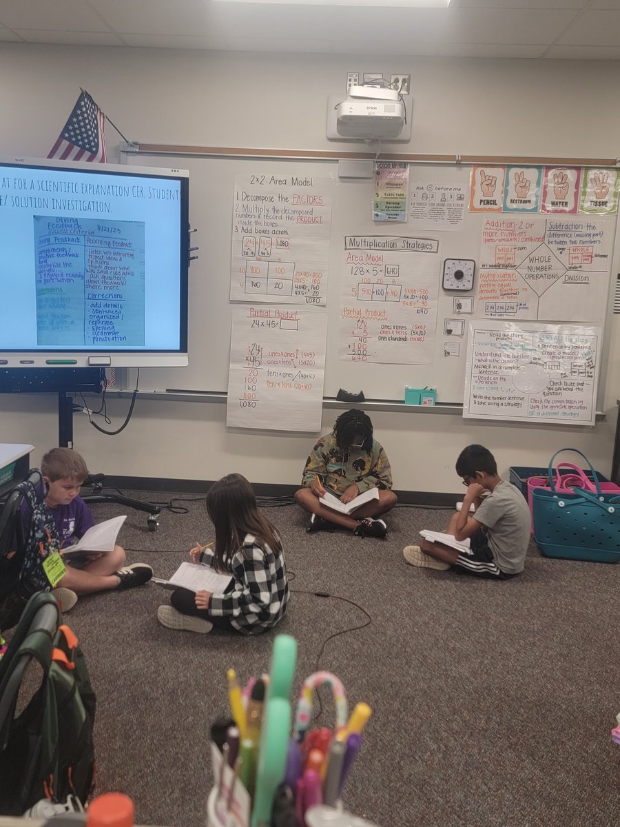 Mrs_JSexton's tweet image. Giving and receiving feedback for our mixture/solution CER. 

@DLE_Lions 

#hearourroar #heartofalion #justgoodteaching