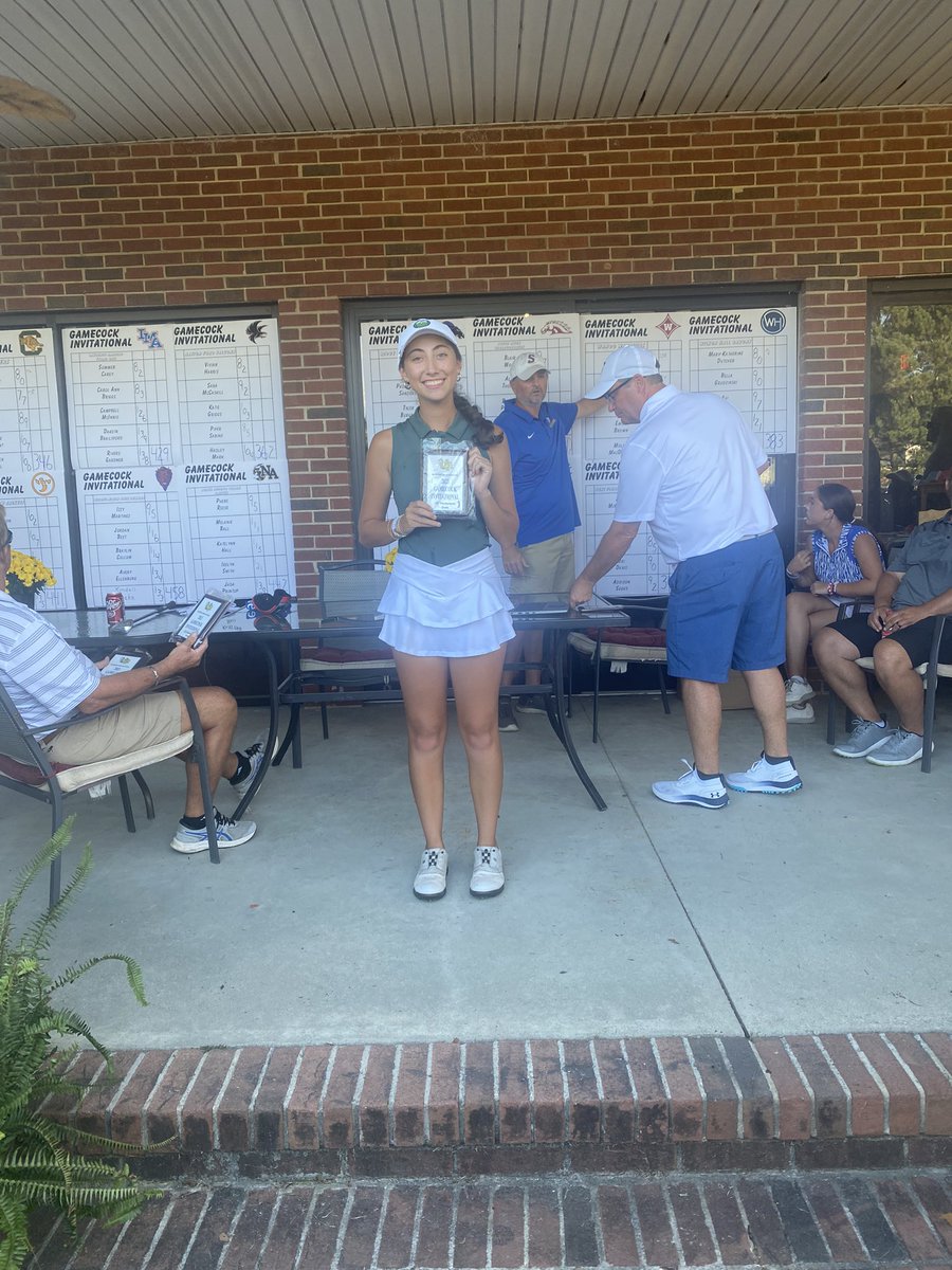 RiverBluffGolf's tweet photo. A long day and long awaited win for these awesome Gators!  @Gator_Athletics @RBHSGators thanks to @SumterhighGolf for hosting! https://t.co/tPQqsBPcji