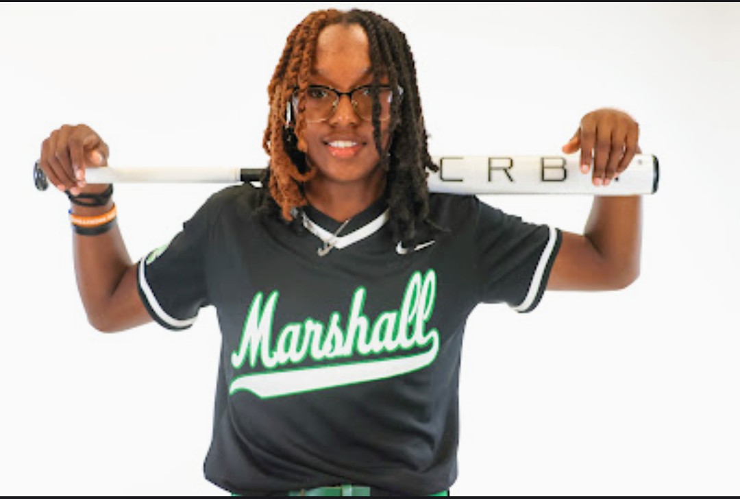 Diamond Leslie🥎🏀🏈 tweet media