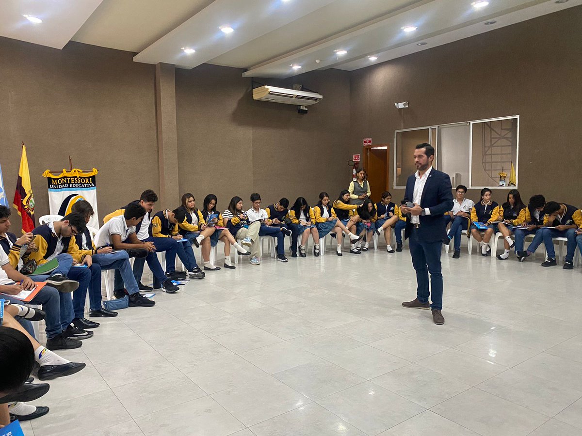 Grupo Rocks! (@admi_uecotec) on Twitter photo Lcdo. Miguel Abad -Coordinador de Admisiones, presente en la Charla motivacional "Aprende a conocerte a ti mismo" de la U.E. Montessori, para dar a conocer las carreras, convenios internacionales, beneficios de la pensión diferenciada y proceso de admisión de la
<a href="/UnivEcotec/">Universidad Ecotec</a> Lcdo. Miguel Abad -Coordinador de Admisiones, presente en la Charla motivacional "Aprende a conocerte a ti mismo" de la U.E. Montessori, para dar a conocer las carreras, convenios internacionales, beneficios de la pensión diferenciada y proceso de admisión de la
<a href="/UnivEcotec/">Universidad Ecotec</a>