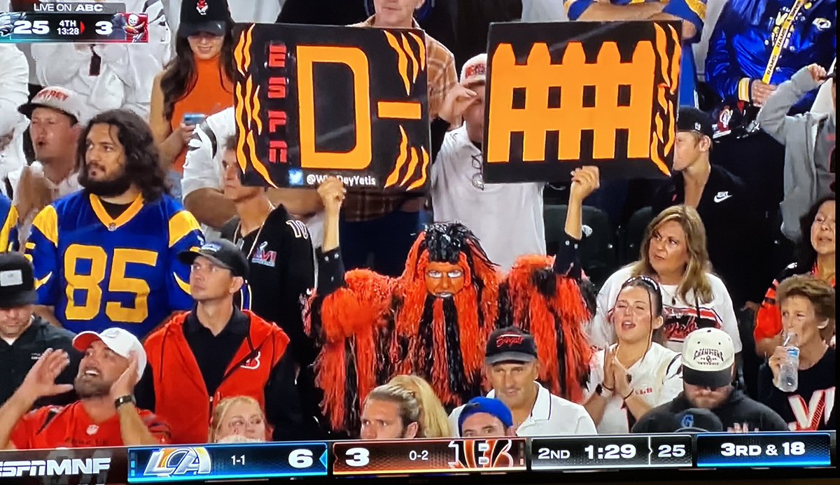 _pelf's tweet photo. @WhoDeyYetis  look who I spotted!!  Whodey! https://t.co/53MswhgG88
