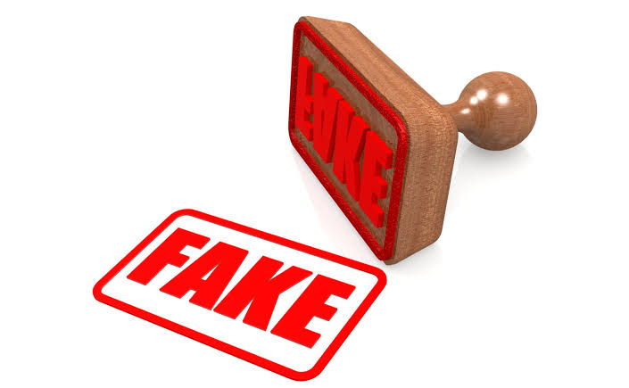 misterxfail's tweet photo. Si una vendedora de caricias tiene desactivados los comentarios, la mayoría de las veces ES FRAUDE. https://t.co/aVpTr7E2HV