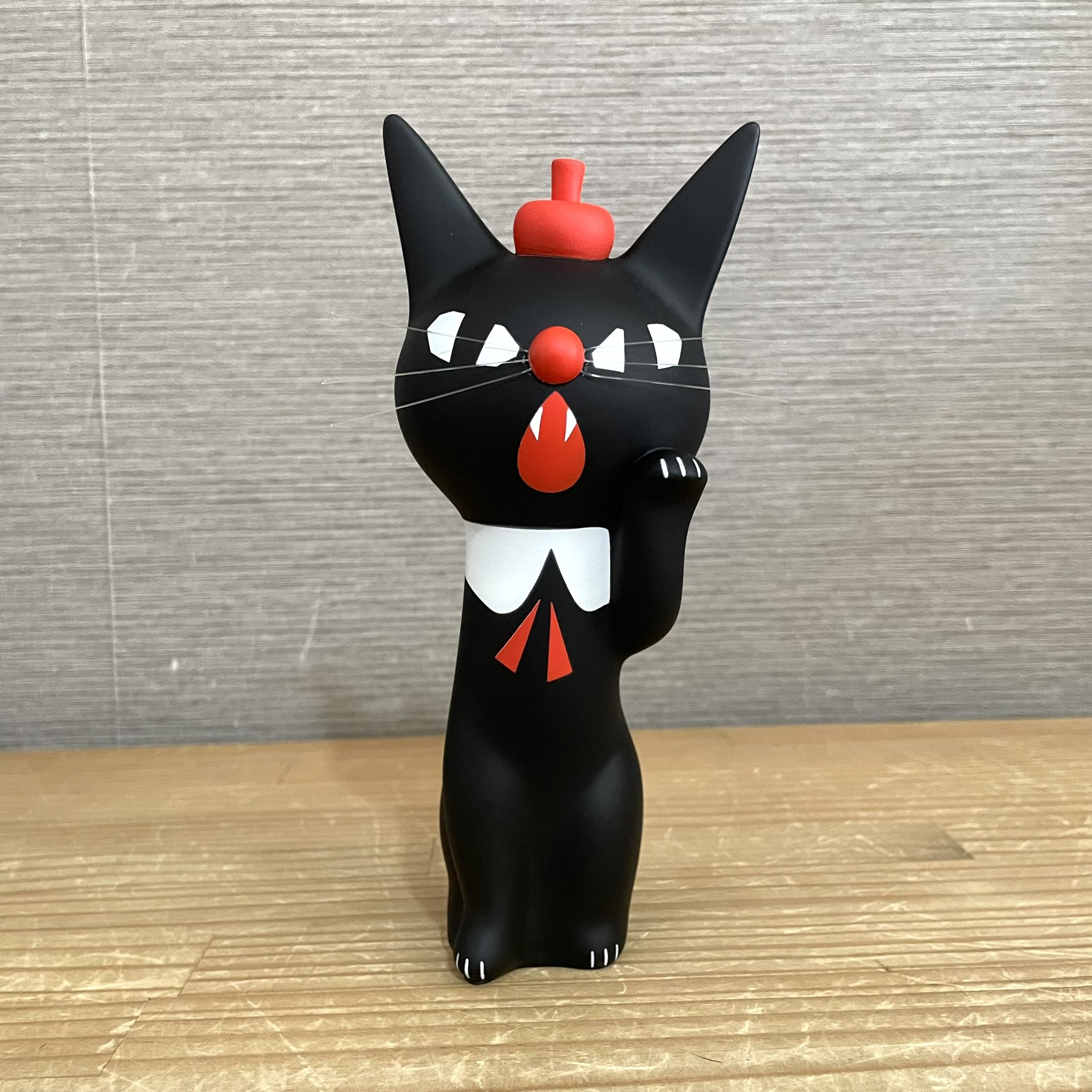 黒ねこ意匠　ソフビ　ロン ソフビ（ソフビ）の「ソフビ ロビン 【黒ねこ意匠】（フィギュア