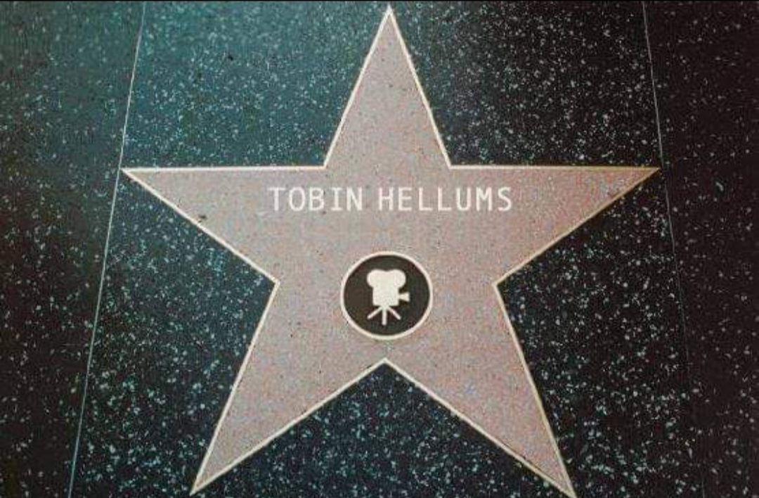 TobinH's tweet photo. Walking Hollywood Blvd… https://t.co/IZm24jK3UJ