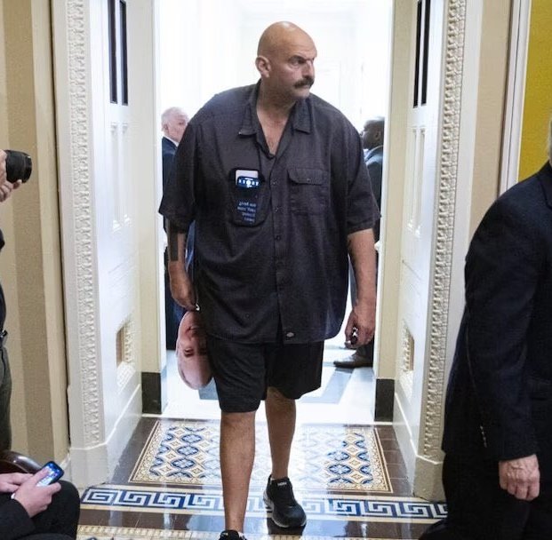 TimRunsHisMouth's tweet image. I cant figure out if Fetterman looks like a lazy plumber or a lazy mechanic...

What do you think he looks like?