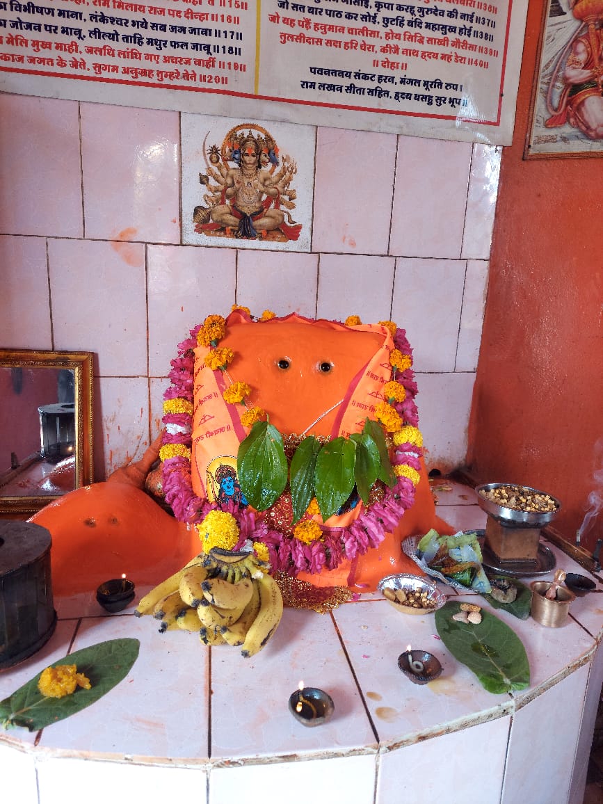 मध्य प्रदेश पटवारी संघ जिला शाखा खंडवा की ओर से हड़ताल के 30 वे अष्टकोणी हनुमान मंदिर खंडवा में चोला चढ़ाया गया 
#2800gradepay 
#mppatwariStrike <a href="/ChouhanShivraj/">Shivraj Singh Chouhan</a>
<a href="/OfficeOfKNath/">Kamal Nath</a>
<a href="/PMOIndia/">PMO India</a>
<a href="/AmitShah/">Amit Shah</a>
<a href="/RahulGandhi/">Rahul Gandhi</a>
<a href="/digvijaya_28/">Digvijaya Singh</a> 
<a href="/DainikBhaskar/">Dainik Bhaskar</a>
<a href="/TheLallantop/">The Lallantop</a>
<a href="/MPTakOfficial/">MP Tak</a>
<a href="/TV9MPCG/">TV9 MP Chhattisgarh</a>