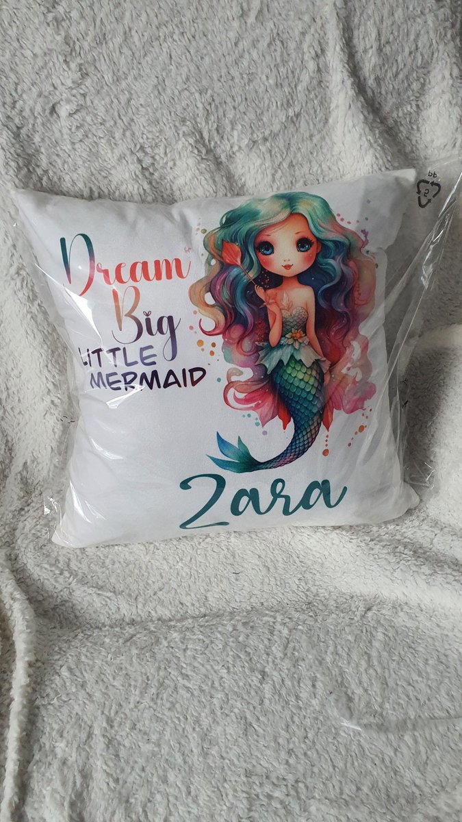 Dream Big Little Mermaid' personalized cushion, where imagination meets comfort! 

 #supportsmall #handmade #handmadewithlove #personalisedgift  #dreambiglittemermaid
#shopindie #giftshop #gift #CraftBizParty #earlybiz  #MHHSBD #etsy #Handcrafted
