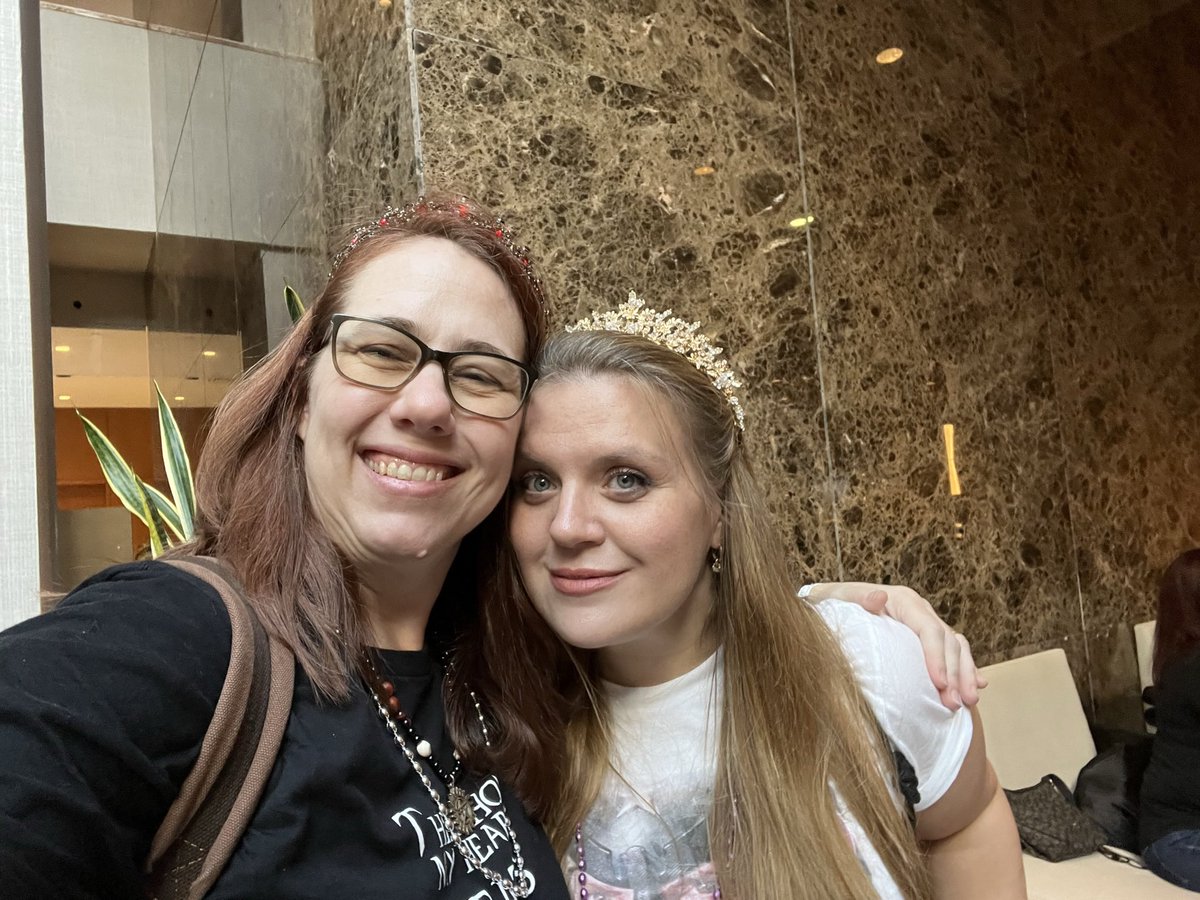 JoJoMarshmello_'s tweet photo. I love you beyond words @JulSPNForever67 if I could be anywhere right now, it would be by your side. I hope that your bracelet will remind you that every step you take, your #CrowdedTable family are right there with you. Our girls will hold you in my absence ๐๐๐ https://t.co/KBuqfF79r1