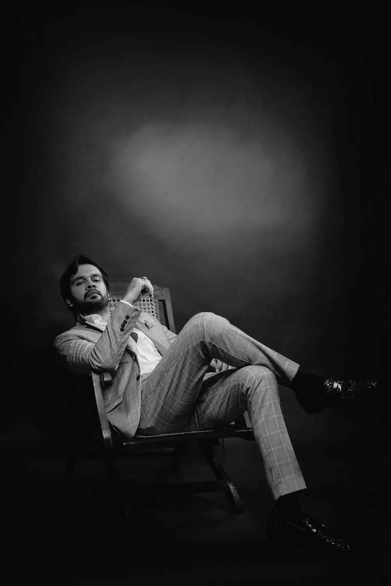 iamimranaslam's tweet photo. You don’t find a style; you create a style
. 
#ImranAslam #IamImranAslam #suit #blacknwhite #blacknwhitephotography #studio #actor #style #swag #myself #me https://t.co/7uMyAeVuzo