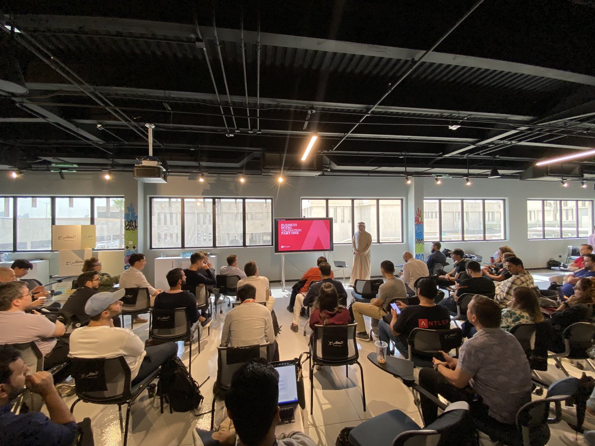 Today kicks off with a masterclass on market validation

💭 How do you intelligbly deduce your TAM, SOM, SAM…💭