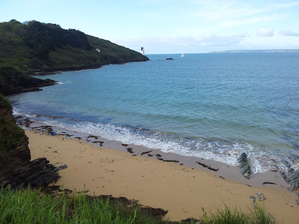 What the #beach means at Great #Molunan in #Roseland #Cornwall, with @roselandcottage - manonabeach.com/mid-cornwall/m…