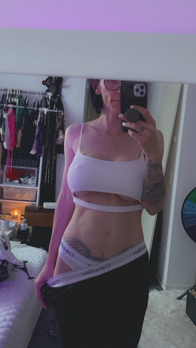 Camtime . Link in bio 😀 https://t.co/DpG5ppn2DD