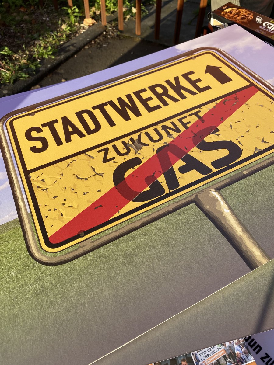 Wir fordern beim Stadtwerkekongress #swk2023 in Köln #Stadtwerke auf, aus dem #Gaslobby-Verband Zukunft Gas auszutreten. Die Gasindustrie will alte Geschäftsmodelle erhalten, Stadtwerke aber müssen ihre Energie- und Wärmeversorgung ganz auf die Zukunft ausrichten. #zukunftodergas