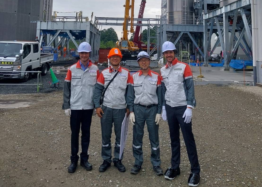 E_Brachlianoff's tweet photo. No questions asked. That’s how safety should work in demanding industrial jobs: it always comes first, no matter what. One should never have to even weigh safety against other considerations: simply put, it must be a reflex! 🦺👷‍♂️

Throughout our International #Health and #Safety Week, all over the world, members of our executive committee and managers have been on the ground to discuss that all-important approach with operational teams, as they do all year round.

Thank you everyone for your commitment, it makes all the difference to ensure that we protect each other.