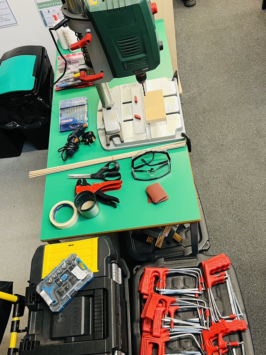 heppdt's tweet photo. Day 2 of #motorisedbuggies with #year6 @JosephLockePS - Let’s do this… #primaryDT #mechanicalsystems #framestructure #electricalsystems https://t.co/NZAg2F6Dh3