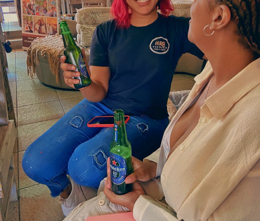 puseletsom__'s tweet photo. our favourite beer was at The Fat Mermaid, in Bedfordview this Sunday🤍.
here’s to more great days with #Heineken00 🍻. #NowYouCan https://t.co/bCzWc6OzXp