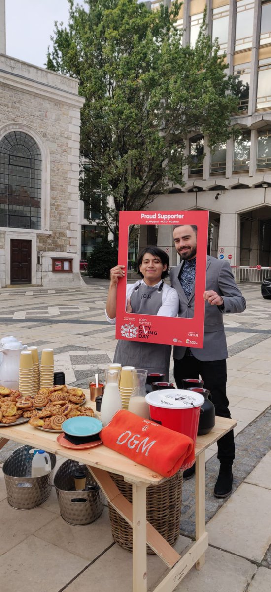 LMAppeal's tweet photo. We have our #cgd photo frames at the ready for our #citygivingday photo call @GuildhallLondon
Tell us what you’re doing today to #gored for charity #lmappeal https://t.co/j492cbckQp