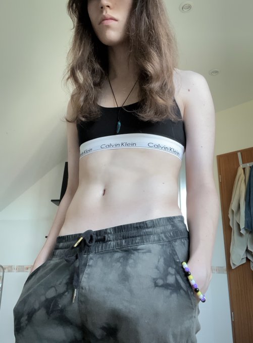 boy tummy ain&rsquo;t full of bite marks&hellip; smh https://t.co/O1RhvN0hQO