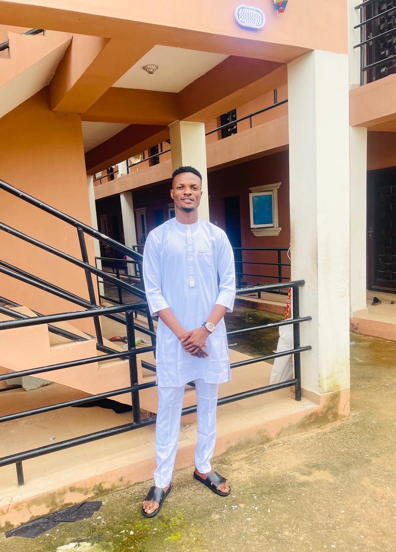 tailor_ace's tweet photo. All white no stains!!!! Get familiar!!!
#made2fit
Ps: patronize us we just a dm away!!!
#TrendsinUrbankaftan #trends #fashion #tailored #Dollar #PocoLee #DNA #BBNaijaAllStar #CityBoys https://t.co/odW6WJ6TXJ