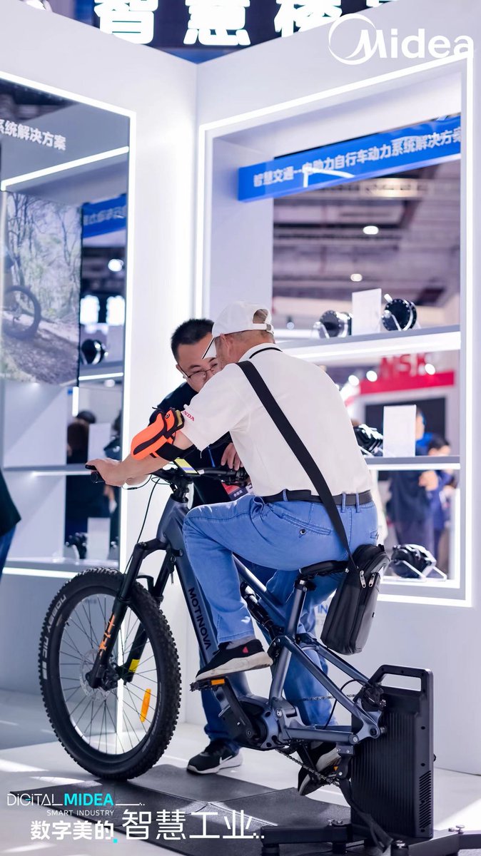 MideaIndustry's tweet photo. Midea Industrial Technology, together with its subsidiary brands including SERVOTRONIX, CLOU, HICONICS, Weiling Auto Parts, and MOTINOVA, showcased its innovative products and solutions covering smart manufacturing, intelligent transportation, and green energy at the 2023 #CIIF https://t.co/zJBE0FGfGs