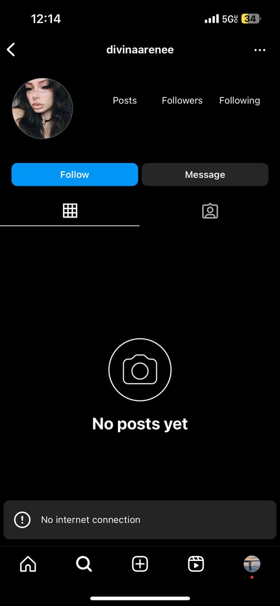 @dinaahhh1 this dumb hoe scammed my best friend <a href="/svddenfiendd/">Ari 🦋</a> &amp; my boyf <a href="/brucexalvarez/">Bruce</a> watch out for this loser bitch !!!! mind u theyve all known eachother since middle school this bitch scammed ppl shes known for years. broke bitch