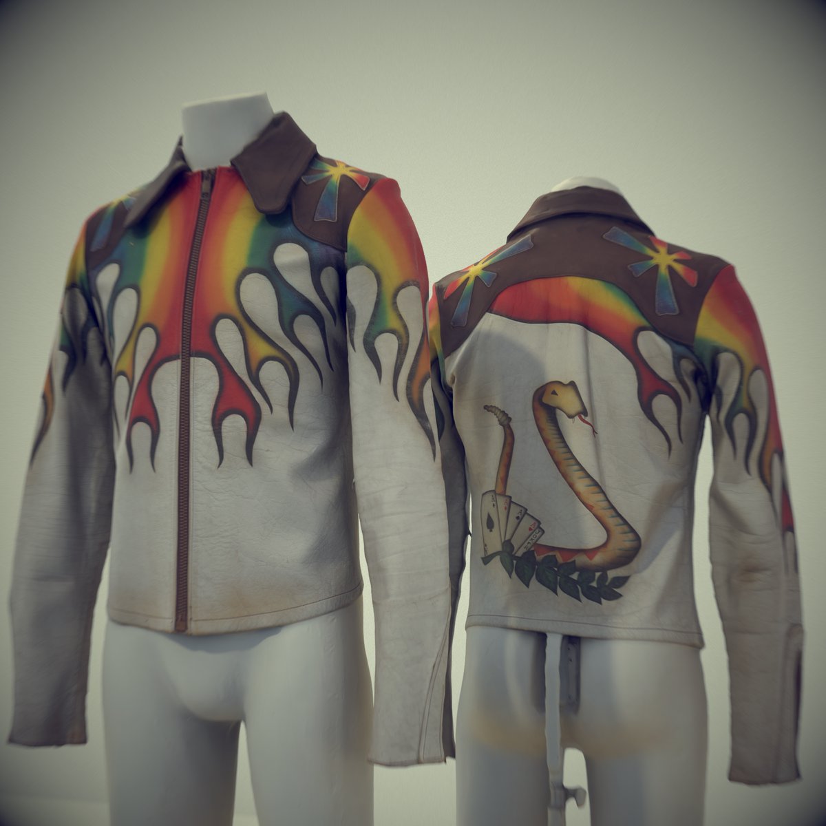 East West Musical Instruments Co. “Tony’s Lucky Rattle Snake Chopper”
designer: Norman Stubbs
jacket model: Maltese Chopper 
paint design name: Tony’s Lucky Rattle Snake Chopper
label: East West Musical Instruments Co.
year: 1973
#LA_MUSEUM