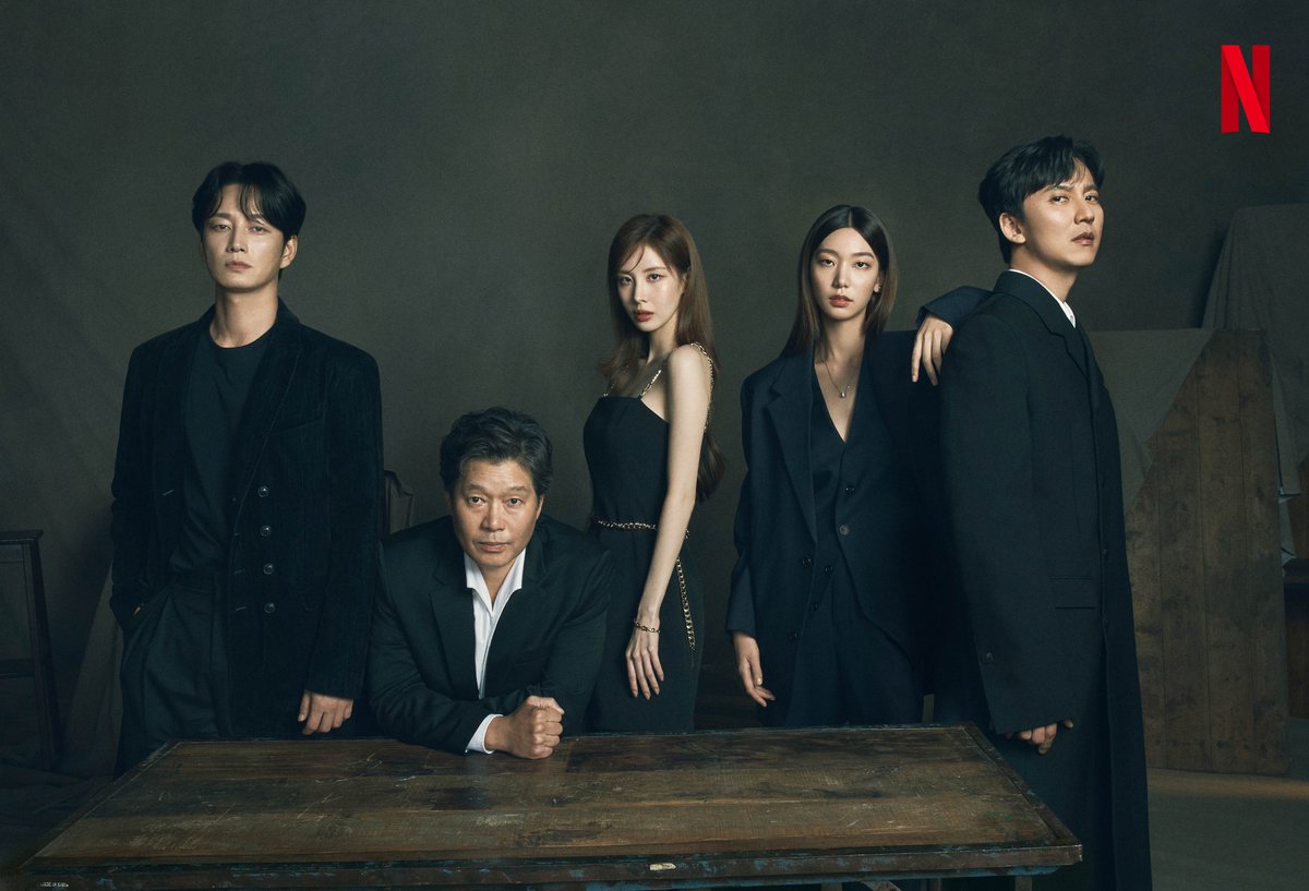 NetflixKR's tweet photo. 한껏 멋 내고 간도에서 막 귀국하셨습니다.

액션합, 연기합, 비주얼합까지 압도적. <도적: 칼의 소리>, 지금 넷플릭스에서. https://t.co/jdUtPoX4er