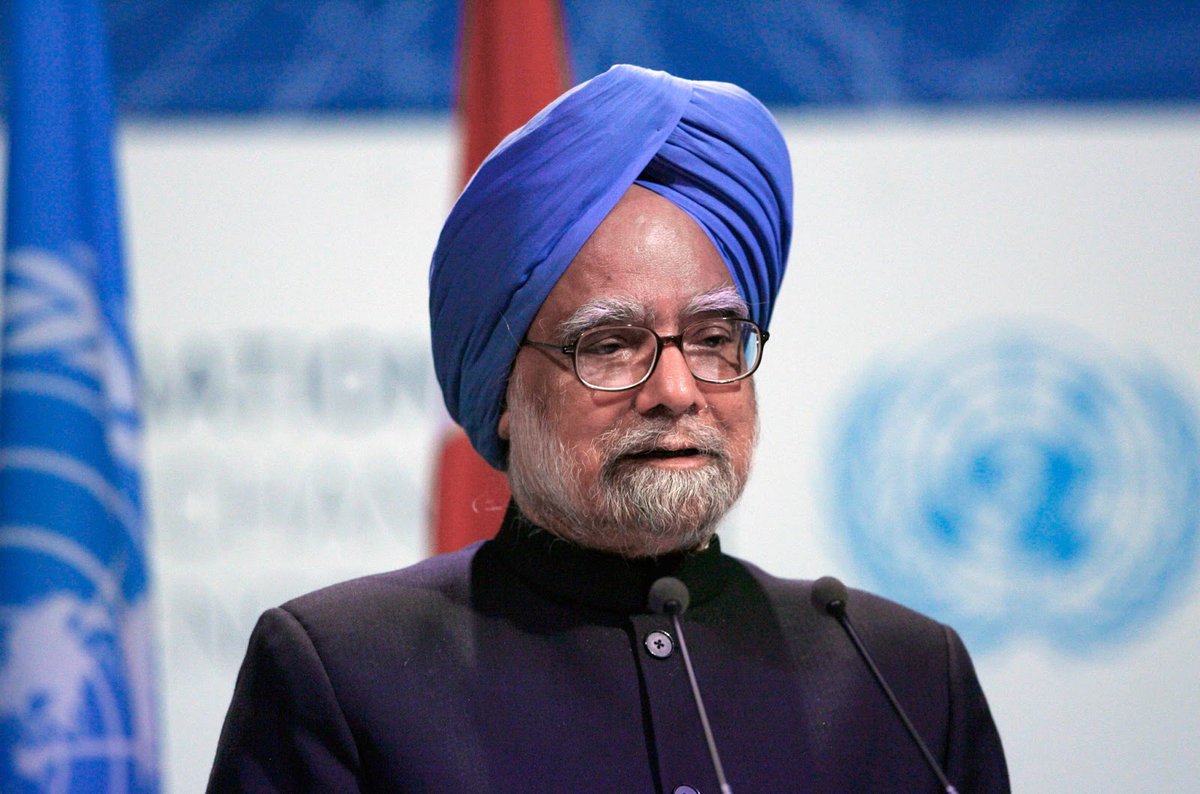 NewsBoxerDotCom's tweet photo. 91 के हुए Manmohan Singh: अर्थशास्त्र पढ़ाने से लेकर,देश का सबसे बड़ा अर्थशास्त्री बनने का सफर है काफी दिलचस्प

https://t.co/rqAZOpzf38

#manmohansingh #birthday #economics #phd #primeminister #india #padmavibhushan #news #latestnews #newsboxer #dovelopment https://t.co/42PKjkgqvN
