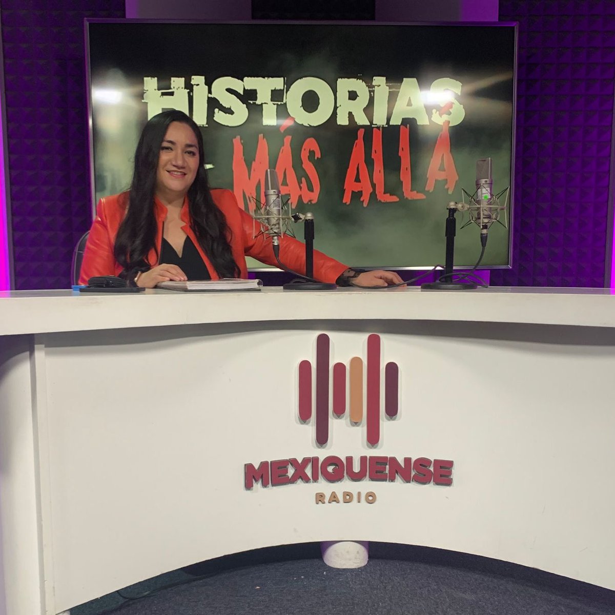 Deja que el #Terror invada tu pantalla con @CarmenEliPev en #HistoriasDelMásAllá.👻

Lunes a viernes 11:00 PM. Canal 34.1 de @MexiquenseTV.
#EnVivo👉 bit.ly/3q4YiAs

#ConéctateConLaRadio 📻