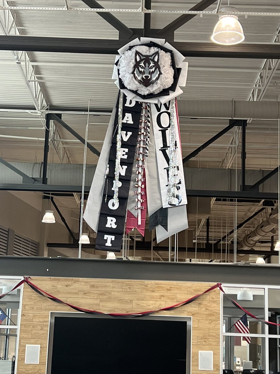 Davenport Homecoming week is off to a BIG start!!! My Advanced Floral Class with the help of Cheer pulled off a true Texas Size Giant mum!! So proud of how it turned out!!! <a href="/Davenport_HS/">Davenport High School</a> <a href="/COMALCCMR/">Comal ISD College, Career, Military Readiness</a> <a href="/matthewsdeloach/">DeLoach</a> <a href="/cisdnews/">Comal ISD</a> <a href="/DHSCTE/">Davenport HS CTE</a>