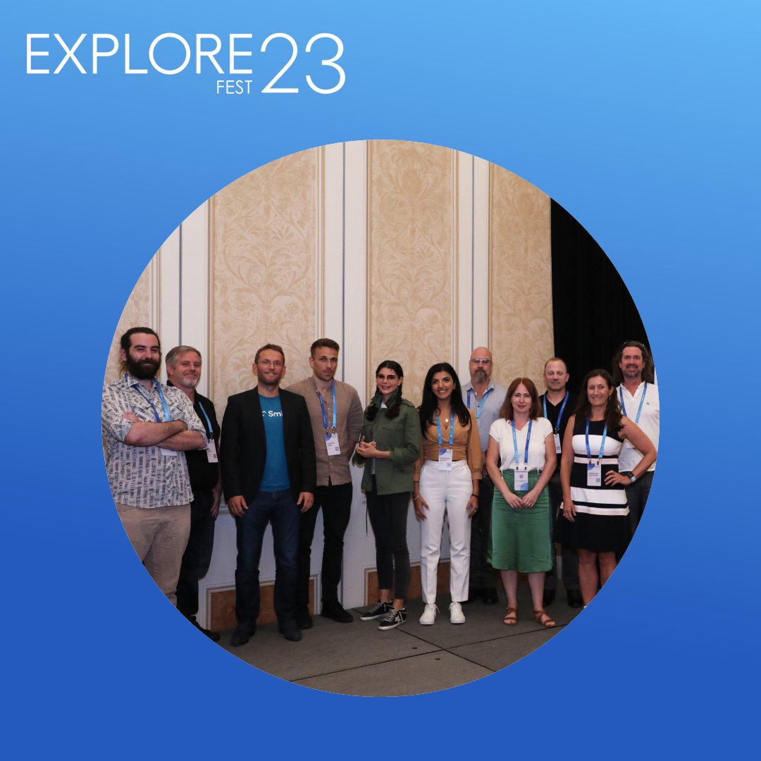 VrboPartners's tweet photo. Our partnersโ outstanding achievements were front and center during this eveningโs recognition ceremony. Over 500 software providers leverage our API capabilities, bringing properties online faster and helping partners manage operations. https://t.co/EQNstTNcDq #EXPLOREfest https://t.co/944Emk6LwZ